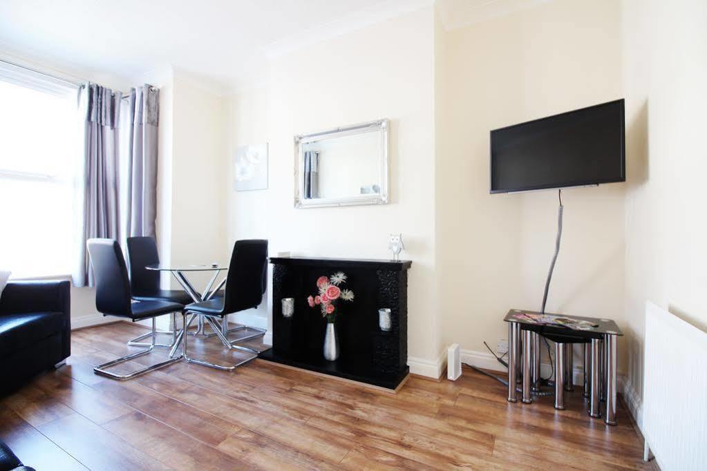 Seventy Eight Apartment Southend-on-Sea Exterior photo